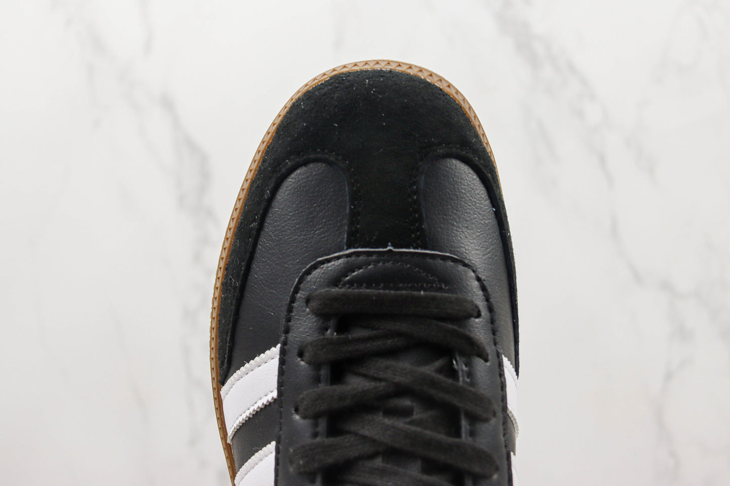 Samba Black White